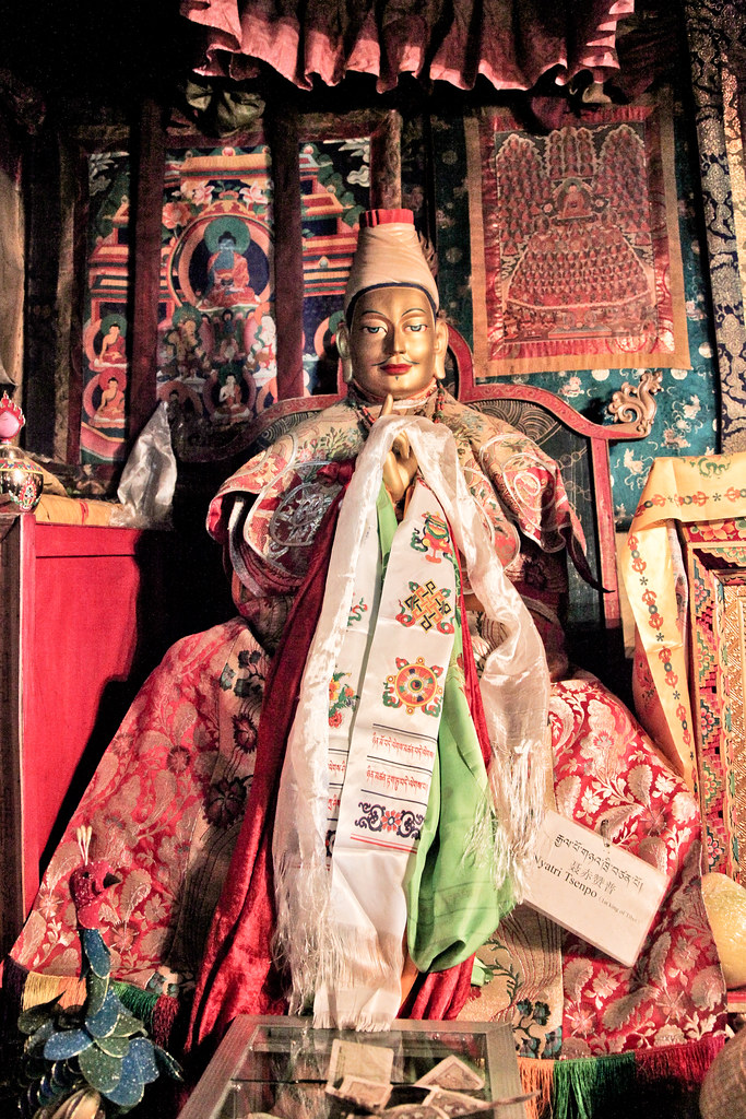 The Yarlung kings