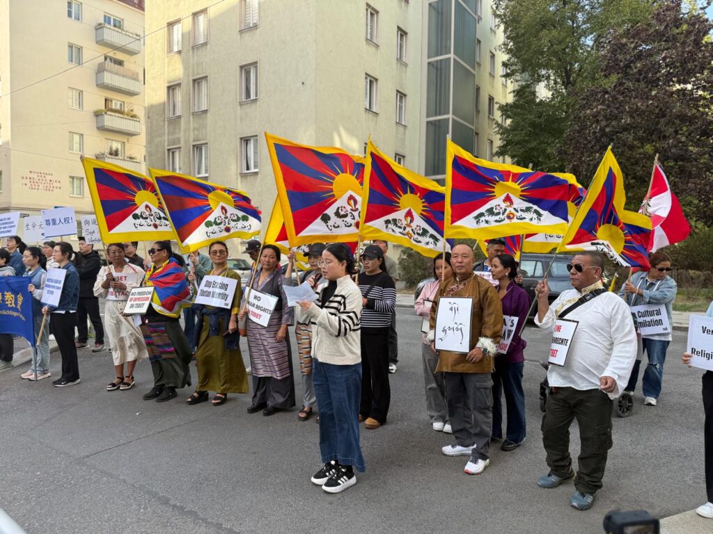 V-TAG Austria Joins Peaceful Demonstration in Vienna Calling for Human Rights and Tibetan Solidarity